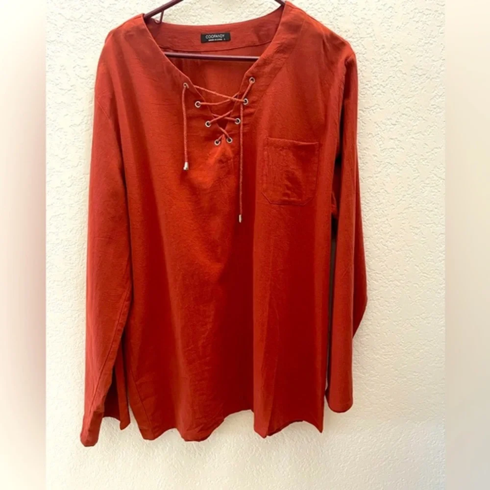 Coofandy men’s cotton shirt with‎ drawstring.
